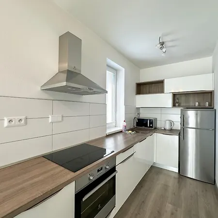 Simcity Vii I Downtown 24 7 W Parking And Terrace * Banská Bystrica