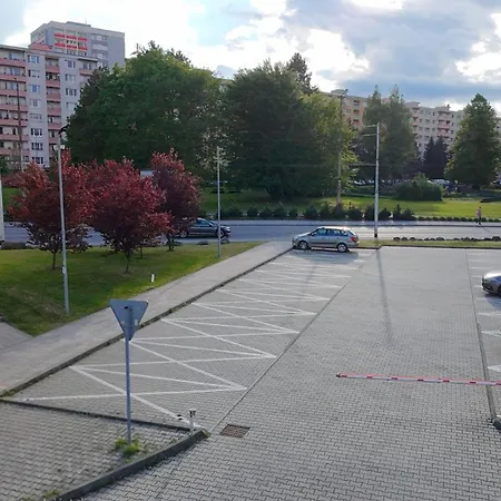 Appartamento Simcity VII I Downtown Private Parking - Sunny Terrace - 24 7 Self Check-In Banská Bystrica