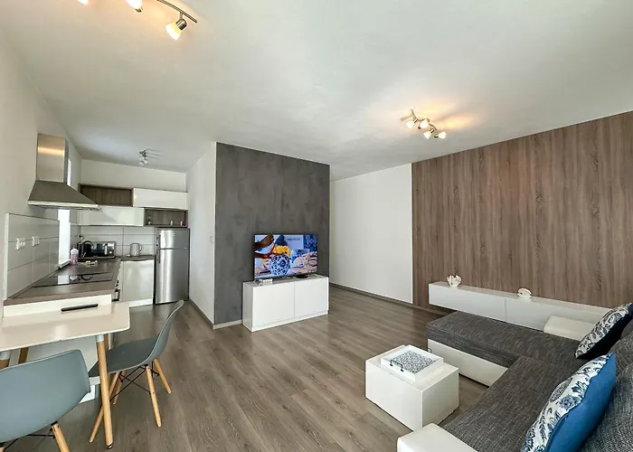 Apartament Simcity Vii I Downtown 24 7 W Parking And Terrace